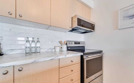 For Lease - 94 Aspen Springs Drive Unit# 201, Clarington, Ontario - Photo 5