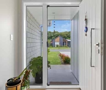 Modern, Easy-Care Property - Photo 5