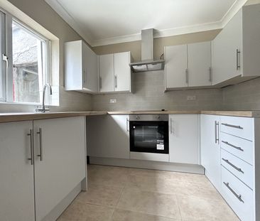 Caerphilly Road, Birchgrove - Photo 2