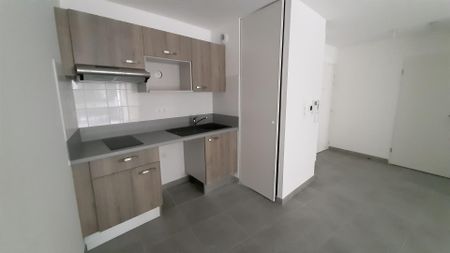location Appartement T2 DE 42.36m² À CHAMBRAY LES TOURS - Photo 5