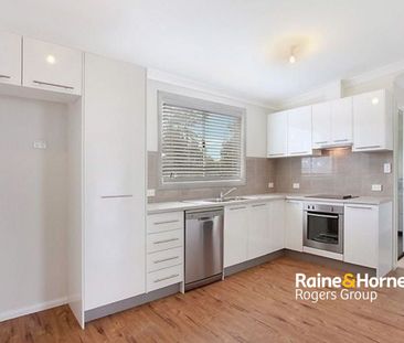 Neat, Comfortable & Perfectly Positioned - Photo 3