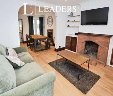 Greenstead Road, Colchester, Essex, CO1 - Photo 2