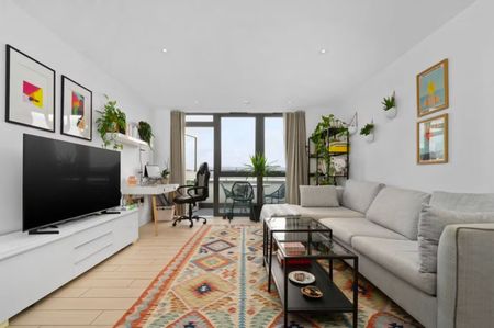 2 Bed Penthouse, Canalside Square, N1 - Photo 4