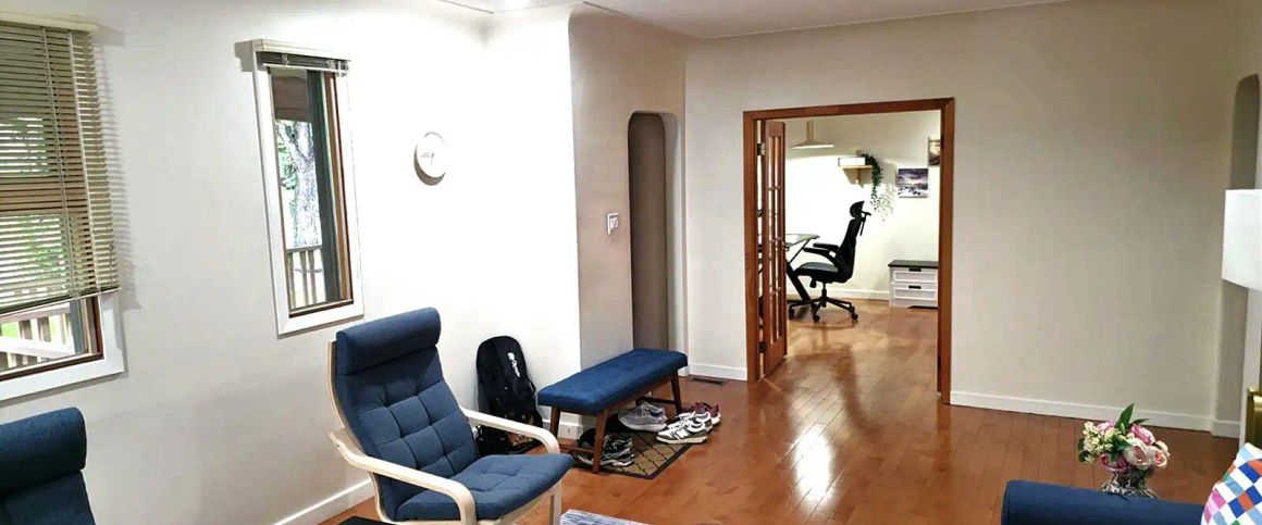 Cozy 1 Bedroom fully furnished House Close to UOFA and Belgravia Station — 1 Bedroom Room For Rent - Photo 1