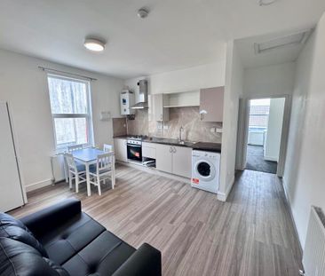 2 Bed Flat, Nottingham, NG7 - Photo 1