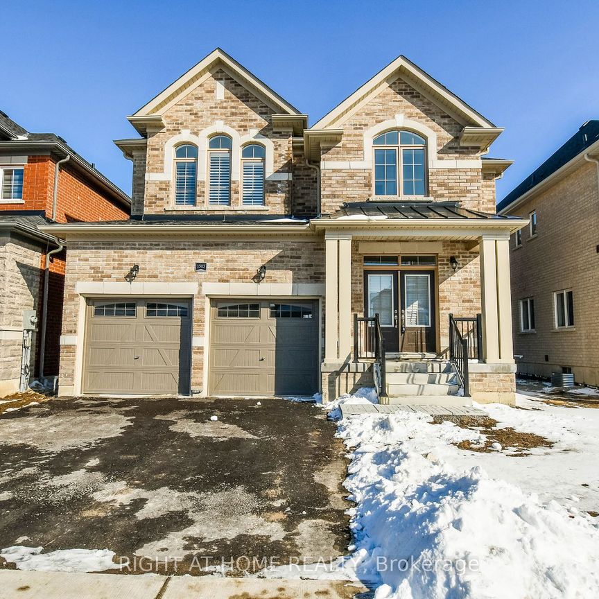 Detached Home For Lease | N8147296 - Photo 1