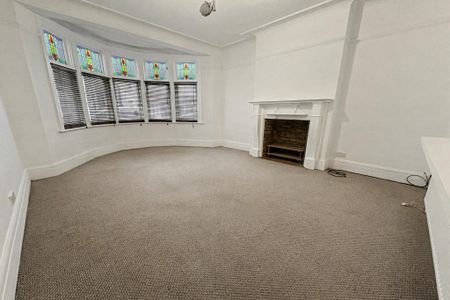 1 bedroom ground floor flat to rent - Photo 2