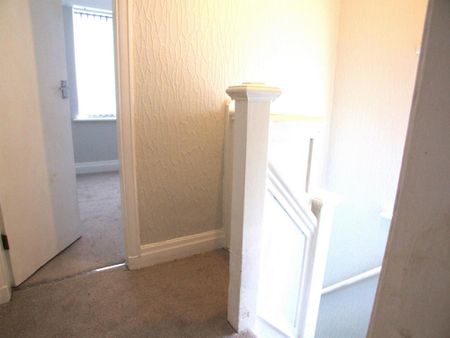 2 bedroom semi-detached house to rent - Photo 4