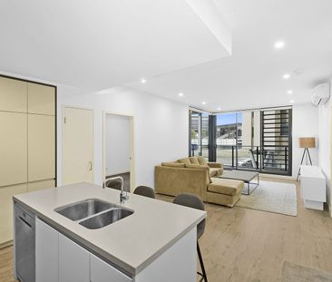 Light-filled apartment with north-facing aspect in thornton Estate - Photo 1