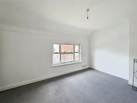 3 bedroom house to rent Jubilee Crescent, NN8 - Photo 3