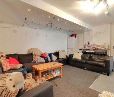 7 bedroom maisonette to rent - Photo 2