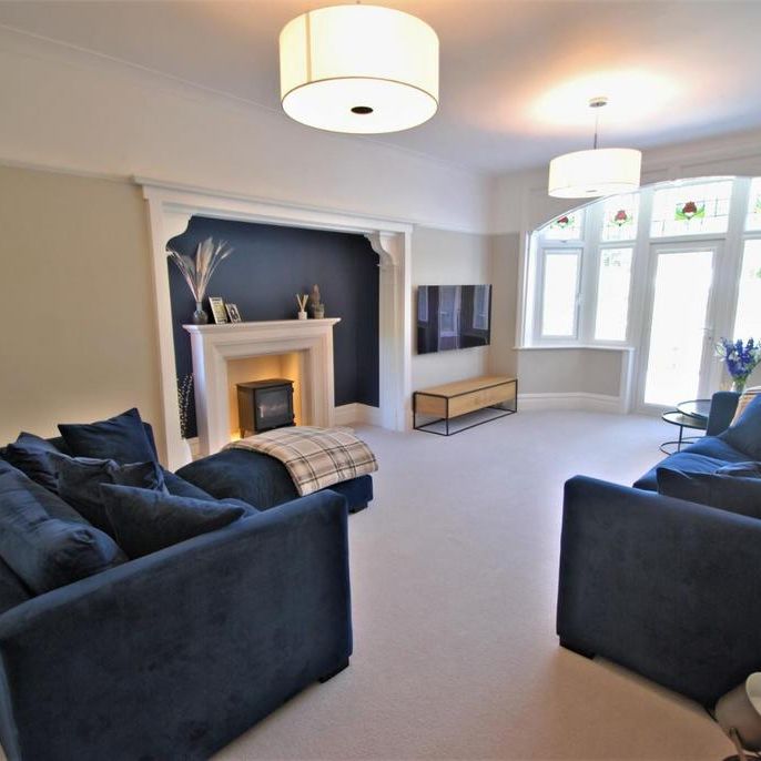 4 bedroom detached house to rent - Photo 1