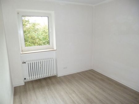 Sehr attraktive 3-Zimmer-Wohnung mit Balkon * komplett modernisiert * - Photo 3