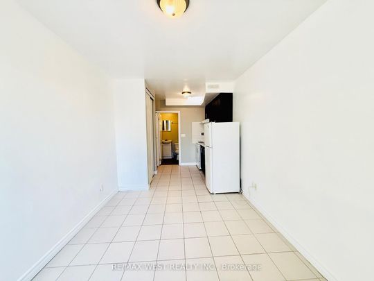 For Lease - 672-676 Sheppard Avenue Unit# 4L, Toronto, Ontario - Photo 1