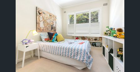 Well located Spacious 3 Bedroom Apartment - Photo 4