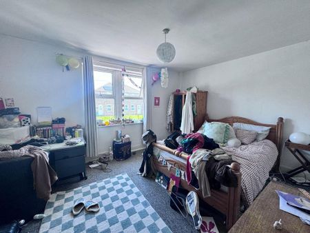 6 bedroom terraced house to rent - Photo 5