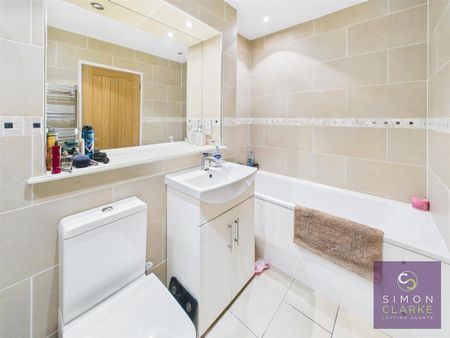 2 bedroom flat to rent - Photo 5