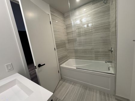 For Lease - 8 Interchange Way Unit# 4703, Vaughan, Ontario - Photo 5