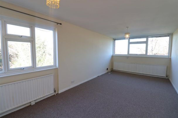 2 BED Apartment To rent - Photo 1