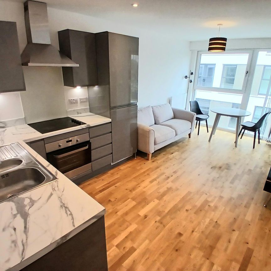 Park Place, Stevenage - Photo 1