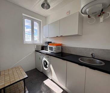 Location Appartement 1 pièce 23m² - Photo 2