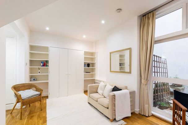 Studio to rent - Photo 1