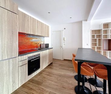 Location Appartement 3 pièces 66m² NICE 06100 - Photo 6