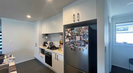 Sunny 4-bedroom house for rent!! - Photo 4