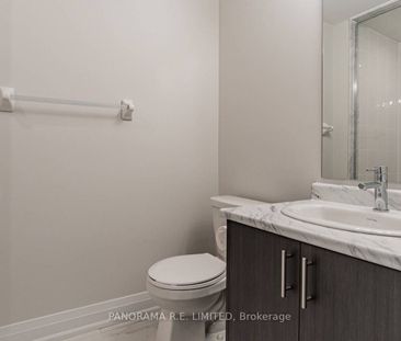 Townhouse For Lease | W8144232 - Photo 6