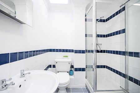 2 bedroom flat to rent - Photo 4