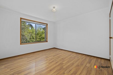Charming 3-Bedroom Home in Prime Holt Location - Photo 4