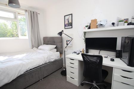 2 bedroom maisonette to rent - Photo 5