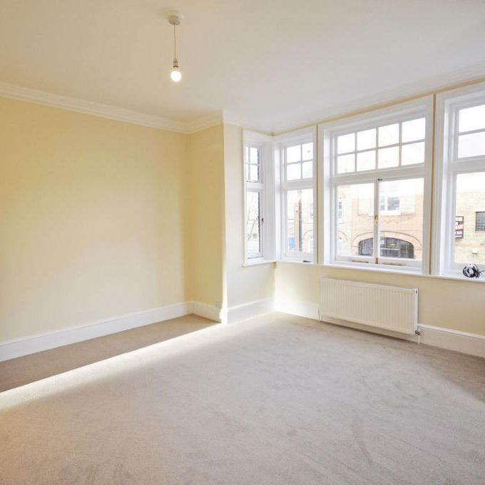 3 bedroom flat to rent - Photo 1