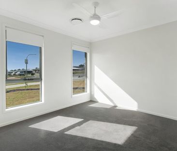 BRAND NEW STUNNING DUAL KEY PROPERTY - Photo 2