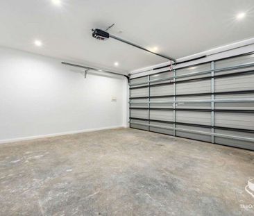 Townhouse in Great Location - Photo 3