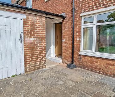 2 bedroom terraced house to rent - Photo 5