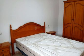 Se alquila en Buzanada apartamento de 2 dormitorios