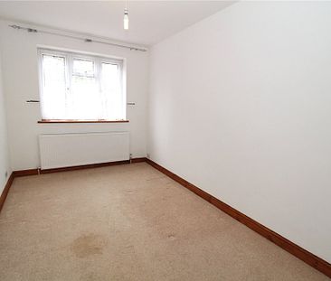 2 bed ground floor apartment to let in Brentwood - Photo 4