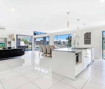 Broadbeach Waters - Photo 6