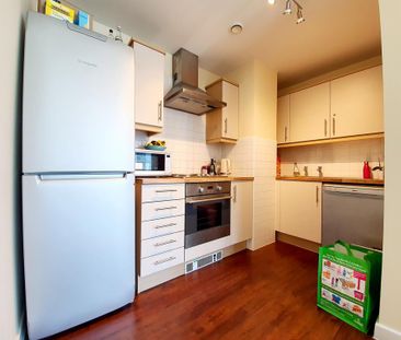 2 bedroom apartment to rent - Photo 6