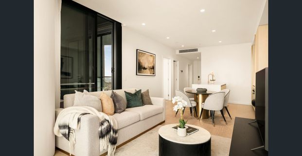 Madison Grand - Unapologetic Luxury Has a New Address. Now Leasing – Residences in Southbank. - Photo 1