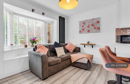 1 bedroom terraced house to rent - Photo 2