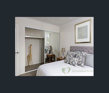 Stunning Townhouse in Great Location! - Photo 4