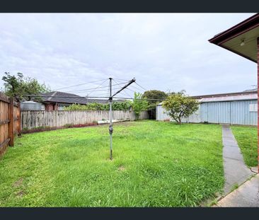 25 Lea Road, Mulgrave, Vic 3170 - Photo 2