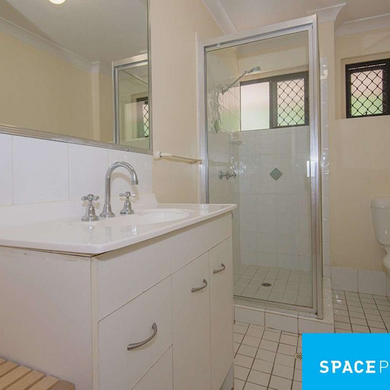 Location & Lifestyle - Photo 1