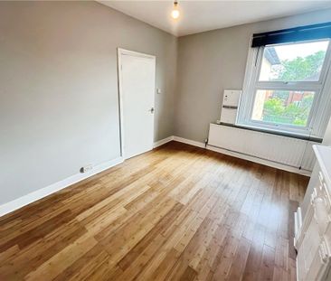 Albert Road, Hounslow, TW3 3RW - Photo 2