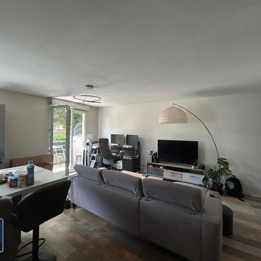 Location Appartement 2 pièces 47m² VILLEFRANCHE SUR SAONE 69400 - Photo 1