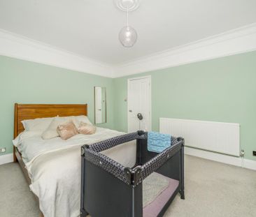 3 bedroom parking to rent - Photo 5