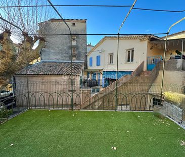 Location Appartement 4 pièces 67m² - Photo 2