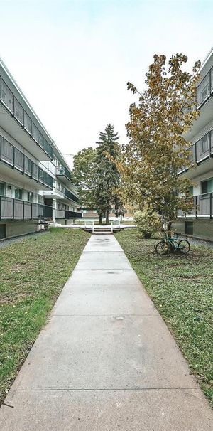 2 Bedroom - 6965 Rue De Choisy, Montréal - Photo 1